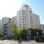 ファミール大通の外観写真